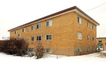 The Regent in Edmonton, AB - Building Photo