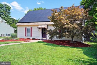 404 Carpenter St in Glassboro, NJ - Building Photo - Building Photo