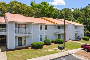 Shadowood Apartments in Warner Robins, GA - Building Photo