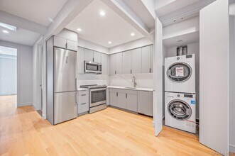 30-61 38th St in Queens, NY - Building Photo - Building Photo