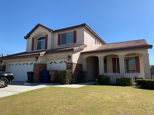 11013 Dawson Falls Ave in Bakersfield, CA - Building Photo - Building Photo