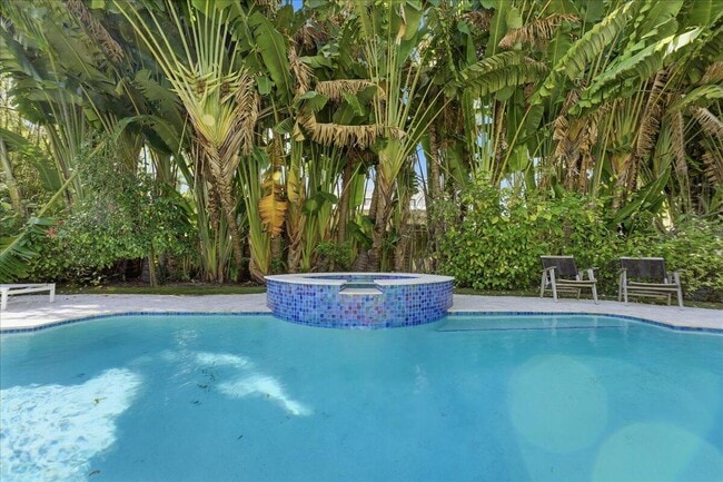 459 NE 15th Ave in Fort Lauderdale, FL - Building Photo - Building Photo