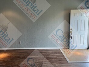 6812 Old Glory Ln in Oklahoma City, OK - Building Photo - Building Photo