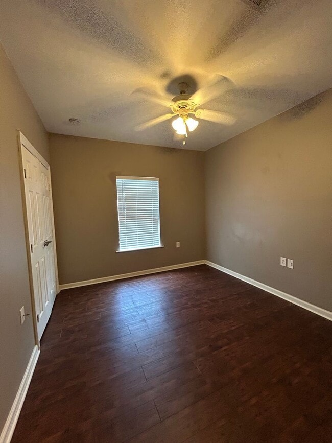 155 Aspen Square in Denham Springs, LA - Building Photo - Building Photo