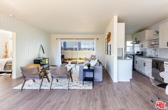 6453 Sycamore Meadows Dr in Malibu, CA - Building Photo - Building Photo