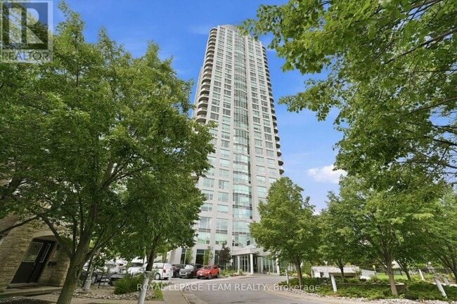 property at 38 Metropole Private