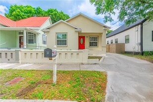 2321 W Beach St in Tampa, FL - Building Photo