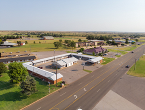 611 NE Highway 66 in Sayre, OK - Building Photo - Building Photo