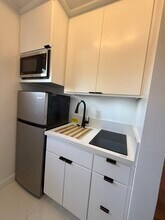 20029 Ingomar St, Unit 2 in Winnetka, CA - Building Photo - Building Photo