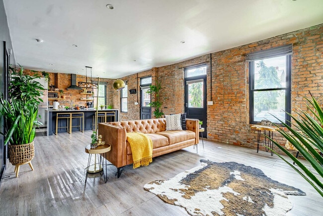 61 E Russell St, Unit SI ID1265612P