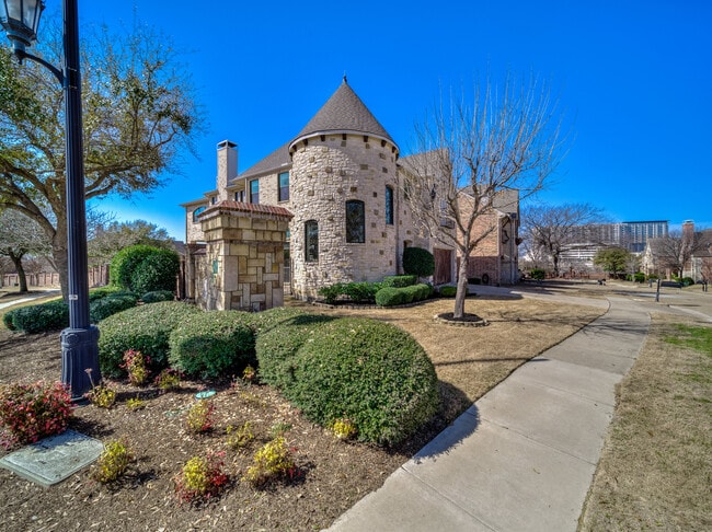 7000 Kenswick Dr in Plano, TX - Building Photo - Building Photo