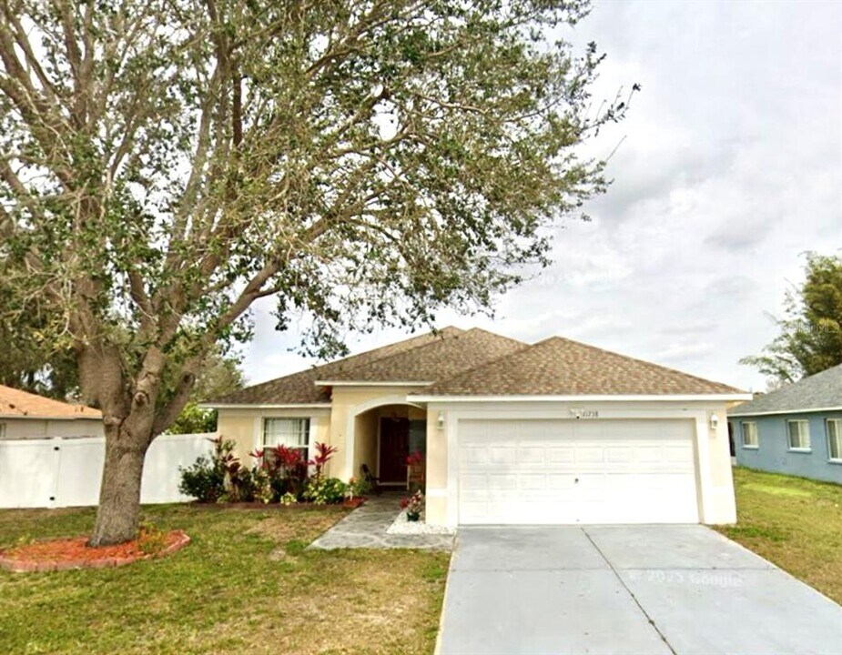 11738 Lynmoor Dr in Riverview, FL - Building Photo