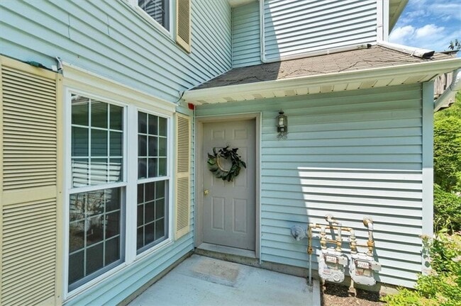 property at 48 Homestead Village Dr