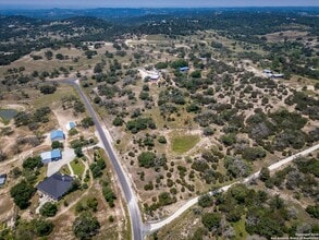 111 Stony Hills Rd, Unit 1332 in Center Point, TX - Building Photo - Building Photo