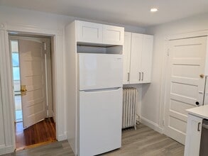 91 Wallingford Rd, Unit 3 in Boston, MA - Foto de edificio - Building Photo