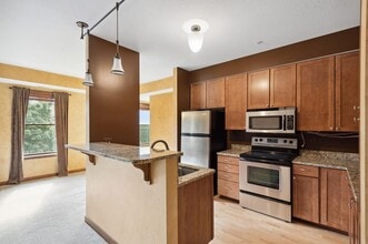 625 Dayton Ave in St. Paul, MN - Building Photo - Building Photo