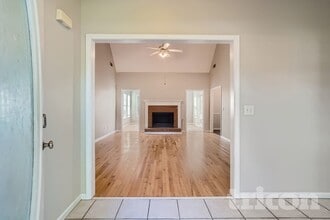 326 Henderson Lake Dr SW in Loganville, GA - Building Photo - Building Photo