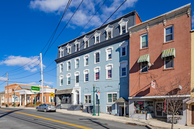 134 S Union St in Middletown, PA - Foto de edificio - Building Photo