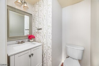 902 Wendover Ct in Randolph, NJ - Building Photo - Building Photo