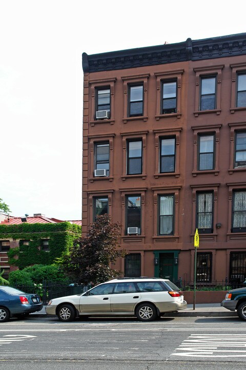 385 9th St in Brooklyn, NY - Foto de edificio