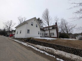 73 Highland St in Plymouth, NH - Building Photo