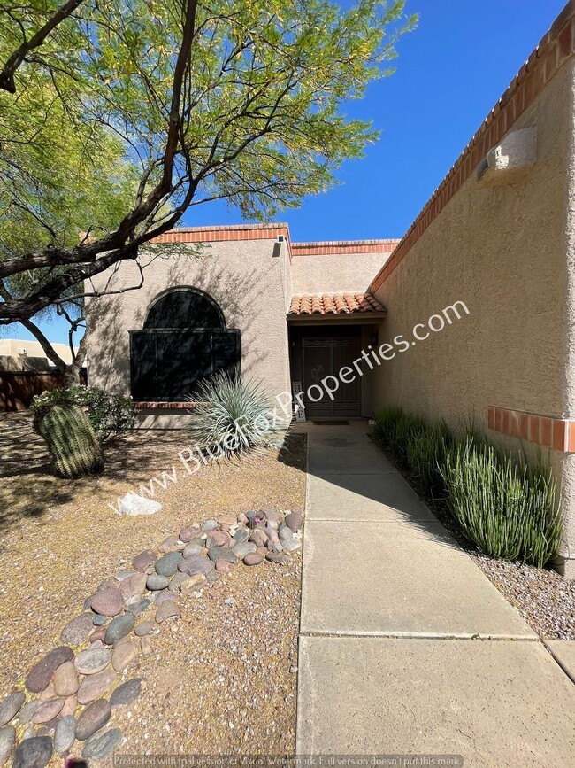 5449 N Cres Ridge Dr in Tucson, AZ - Building Photo - Building Photo