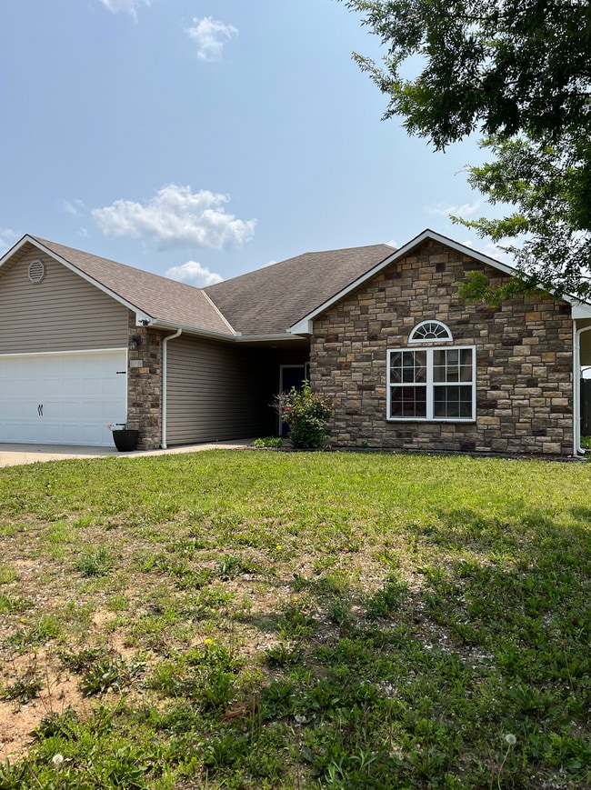 property at 619 Oakmont Dr