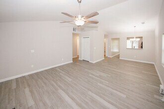 4225 Wingfoot Ct in Decatur, GA - Building Photo - Building Photo