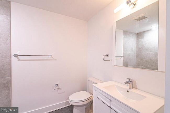 1245 Ridge Ave