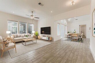 8711 Bestride Bend in Austin, TX - Building Photo - Building Photo