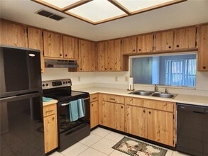 2685 Sabal Springs Cir in Clearwater, FL - Building Photo - Building Photo