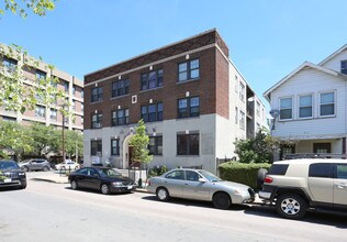 109 W Walnut Park in Boston, MA - Foto de edificio - Building Photo