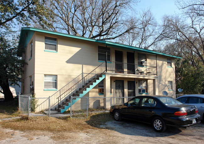 3911 29th St in Jacksonville, FL - Foto de edificio - Building Photo