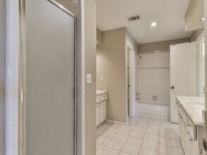 9406 Bassoon Dr in Houston, TX - Building Photo - Building Photo