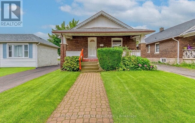 property at 5188 Maple St