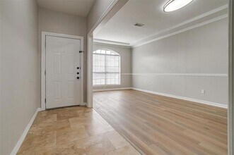 7925 Lynda Ln in North Richland Hills, TX - Building Photo - Building Photo