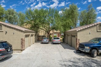 2014 E Sweetwater in Phoenix, AZ - Foto de edificio - Building Photo