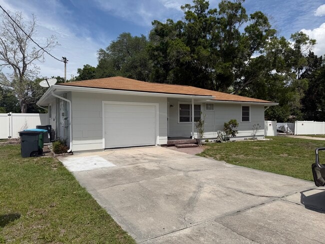 property at 2322 Congress Ave