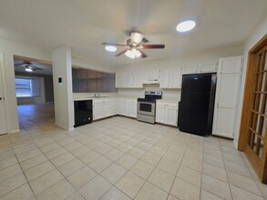 2125 Shadowbrook Cir in Harlingen, TX - Building Photo - Building Photo