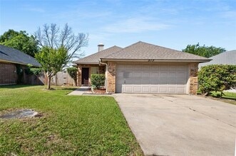 217 N Bugle Dr in Fort Worth, TX - Building Photo - Building Photo