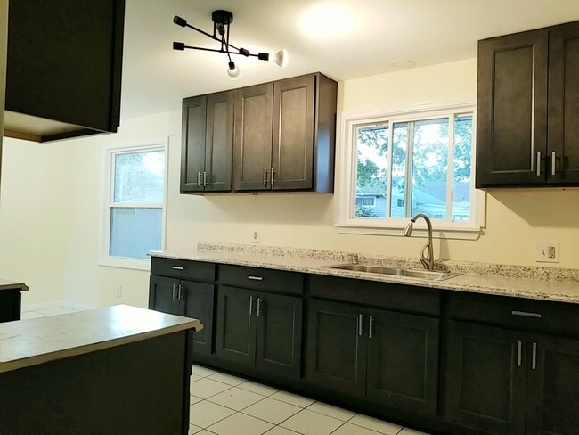 2845 W 31st St in Erie, PA - Building Photo - Building Photo