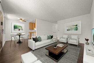 Hacienda at Camarillo Oaks in Camarillo, CA - Building Photo - Building Photo