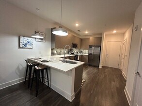 455 Legends Pl in Atlanta, GA - Building Photo - Building Photo