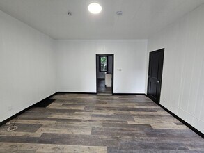 2315 Larkins Wy in Pittsburgh, PA - Building Photo - Building Photo