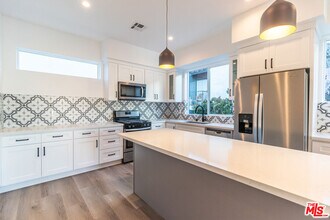 5323 Ben Ave in Los Angeles, CA - Building Photo - Building Photo