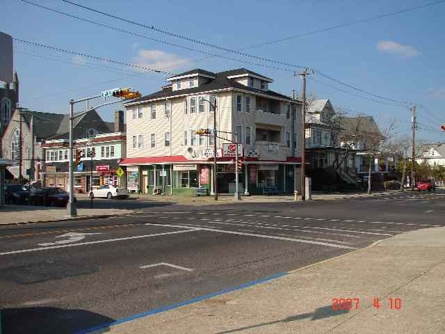 736 Wesley Ave in Ocean City, NJ - Building Photo