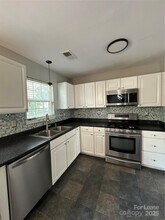 7604 Henderson Park Rd in Huntersville, NC - Building Photo - Building Photo