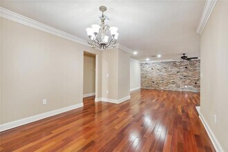 6562 Canal Blvd in New Orleans, LA - Building Photo - Building Photo