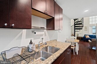 5407 9th St NW-Unit -308 in Washington, DC - Foto de edificio - Building Photo