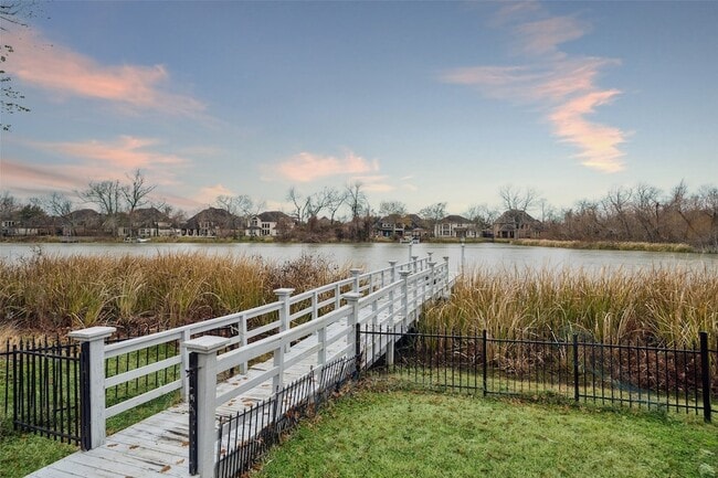 property at 226 Jade Pointe